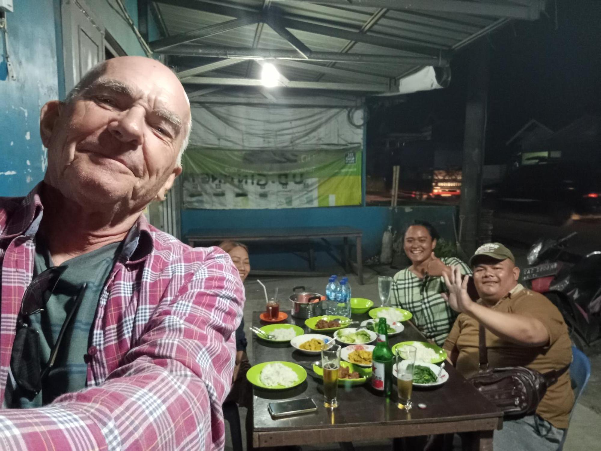 Vulkaan Homestay Berastagi Luaran gambar