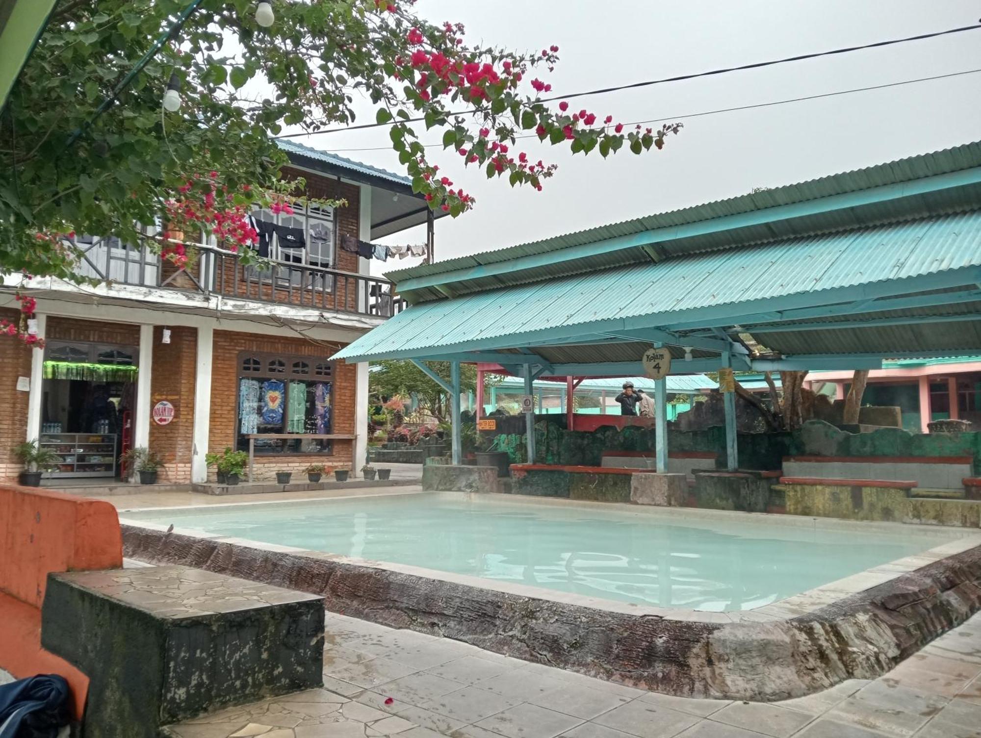 Vulkaan Homestay Berastagi Luaran gambar