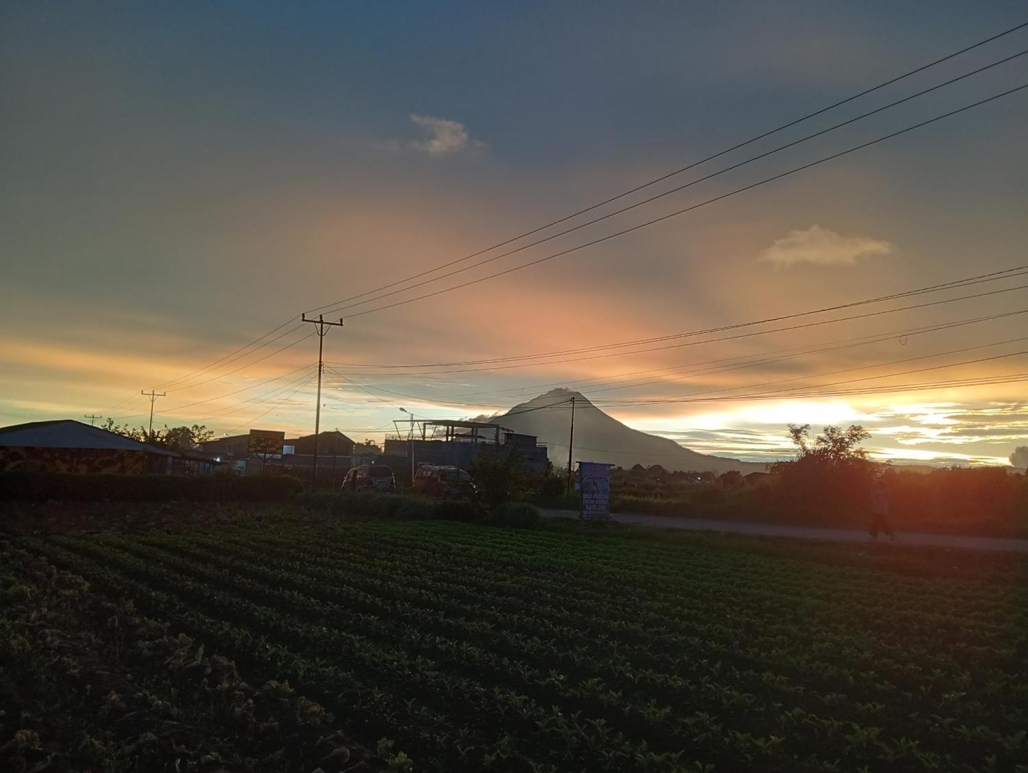 Vulkaan Homestay Berastagi Luaran gambar